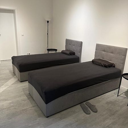 Place To Sleep - Kassel: Direkt An Der Uni Exteriör bild